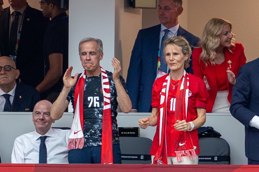 Gallery - 	World Cup 2026: Canada thắng 6-0 khi Qatar nhận 2 thẻ đỏ - image 2